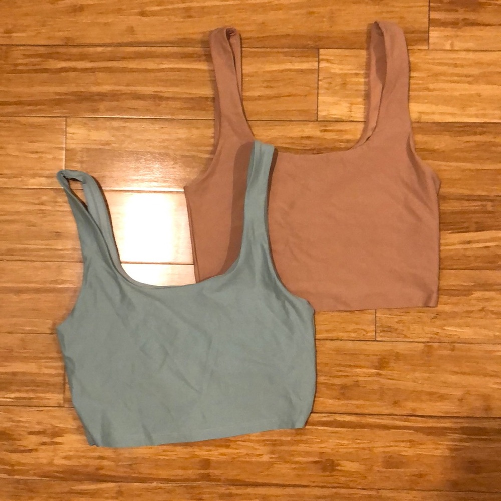 Fabletics Tank Top with built in bra (no padding)